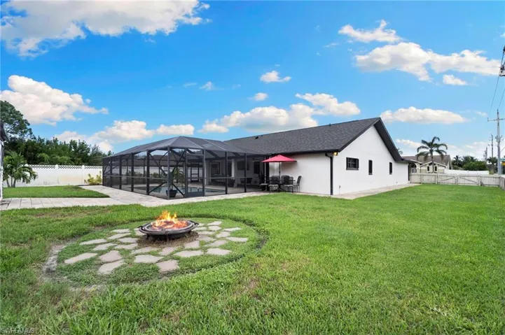 98 Chardon Pl, Naples, Florida 34110