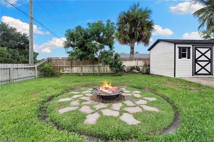 98 Chardon Pl, Naples, Florida 34110