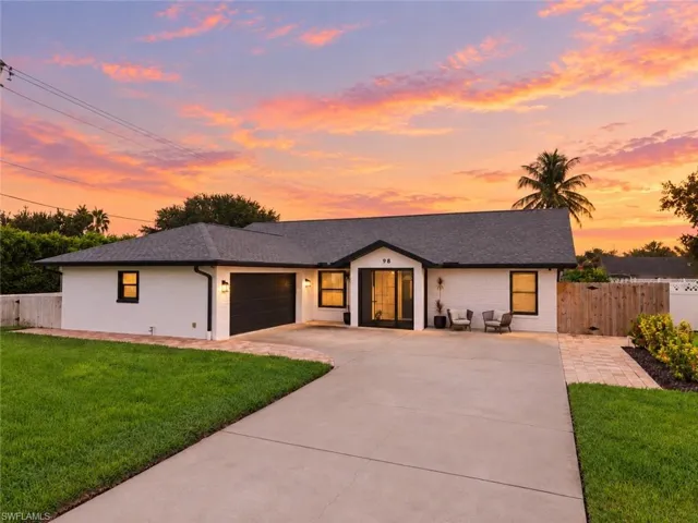 98 Chardon Pl, Naples, Florida 34110