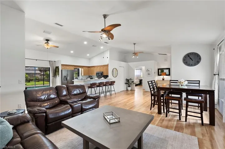 98 Chardon Pl, Naples, Florida 34110