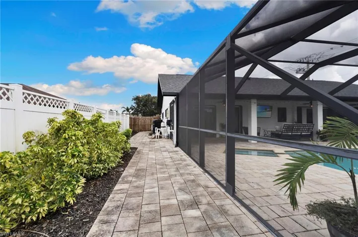 98 Chardon Pl, Naples, Florida 34110
