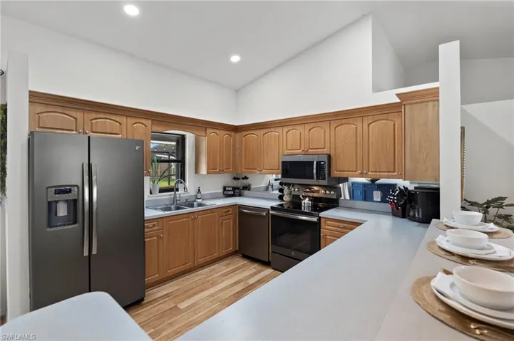 98 Chardon Pl, Naples, Florida 34110
