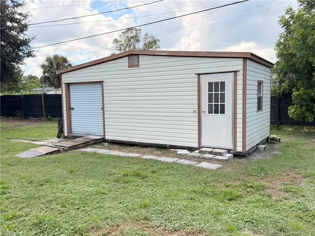8240 Penny Dr, North Fort Myers, Florida 33917