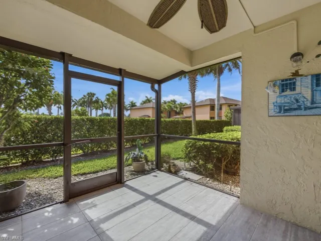 1512  Mainsail  DR, Naples, FL 34114