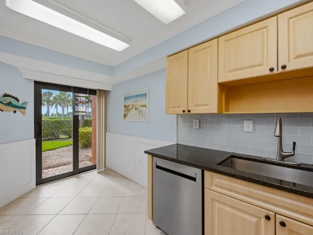 1512  Mainsail  DR, Naples, FL 34114
