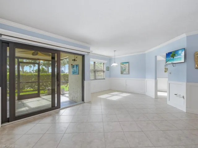 1512  Mainsail  DR, Naples, FL 34114