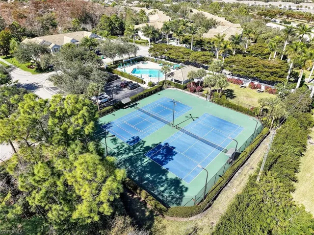 15918  Marcello  CIR, Naples, FL 34110