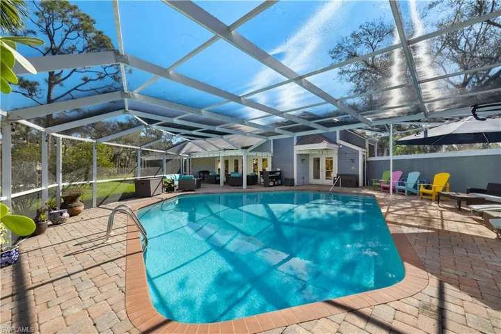 Pool/Lanai area