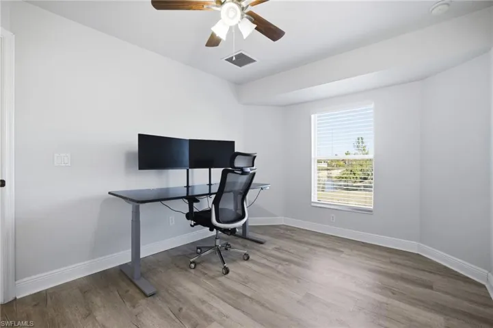 2311 Sw 4th Ct, Cape Coral, Florida 33991