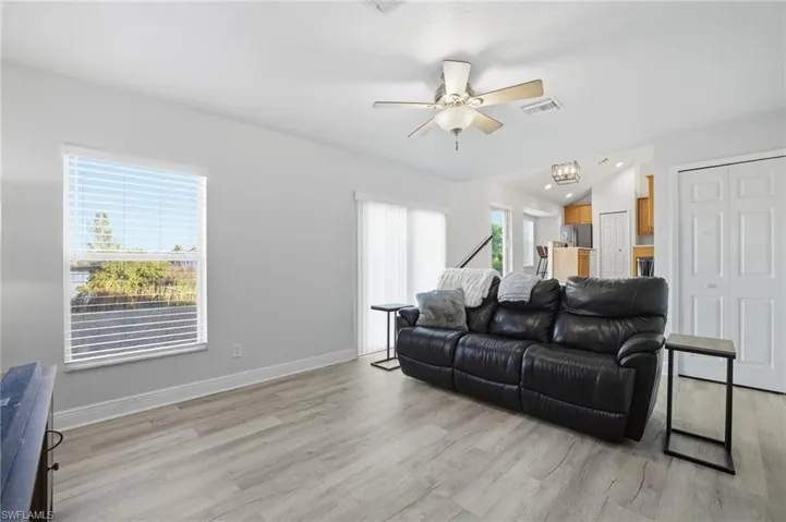 2311 Sw 4th Ct, Cape Coral, Florida 33991