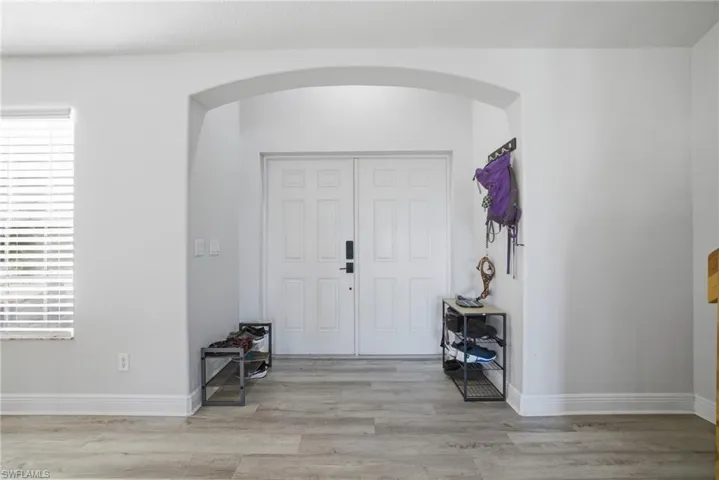 2311 Sw 4th Ct, Cape Coral, Florida 33991