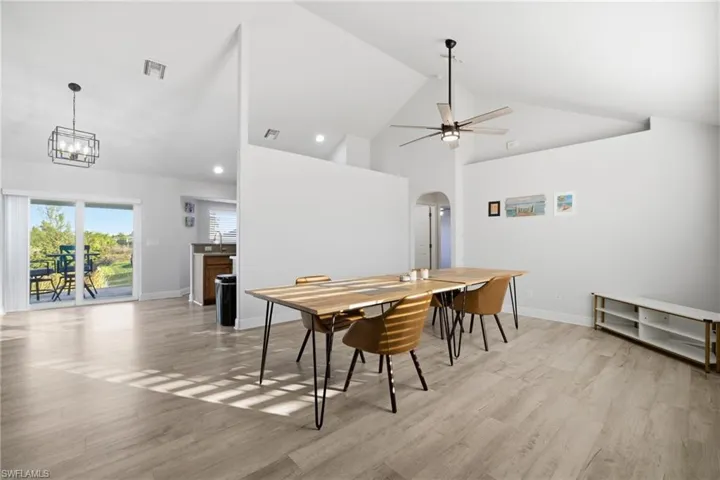 2311 Sw 4th Ct, Cape Coral, Florida 33991