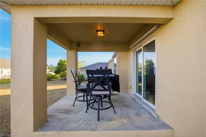 2311 Sw 4th Ct, Cape Coral, Florida 33991