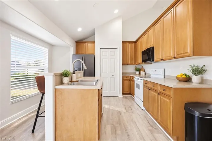 2311 Sw 4th Ct, Cape Coral, Florida 33991