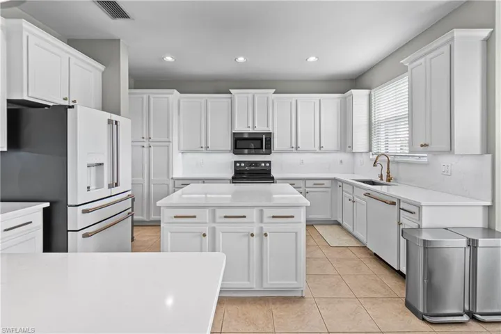 11280 Pond Cypress St, Fort Myers, Florida 33913