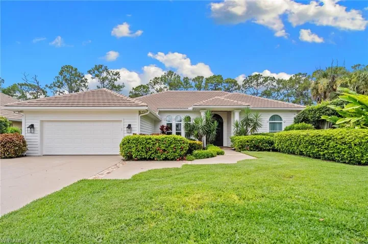 189 Edgemere Way S, Naples, Florida 34105