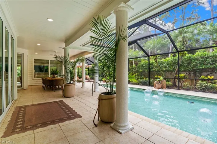 189 Edgemere Way S, Naples, Florida 34105