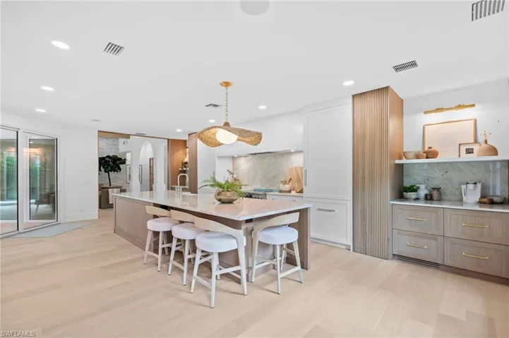 189 Edgemere Way S, Naples, Florida 34105