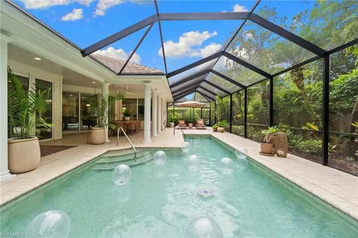 189 Edgemere Way S, Naples, Florida 34105
