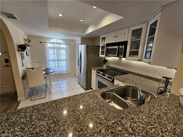 668 Mardel Ct 807, Naples, Florida 34104