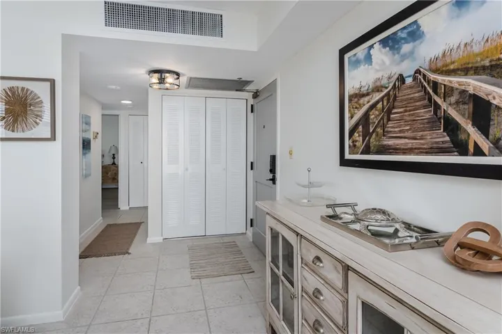 320 Seaview Ct # 1212, Marco Island Fl 34145