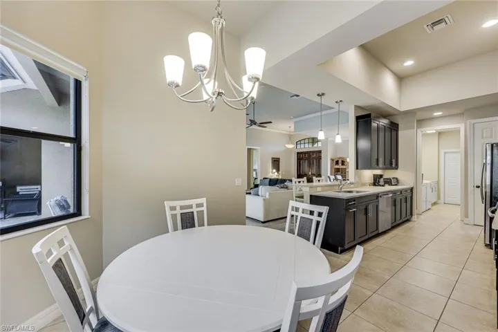 1221 Briarwood Ct, Naples, Florida 34104