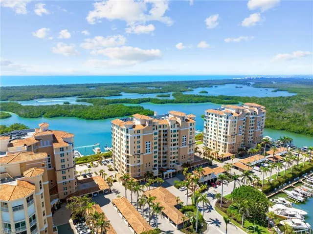 435  DOCKSIDE  DR, Naples, FL 34110