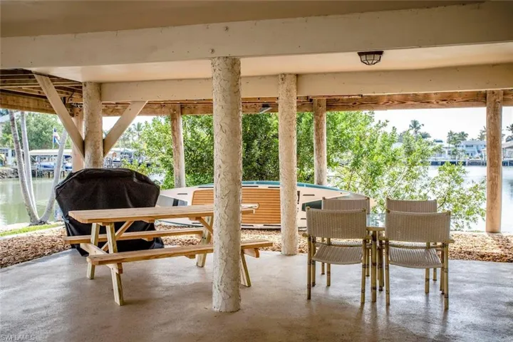 Down Stairs Sitting Area/Grill