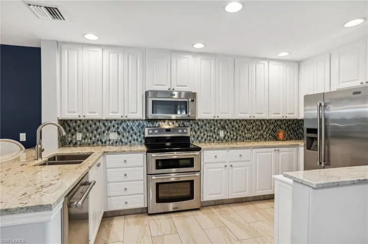 28602  Alessandria  CIR, Bonita Springs, FL 34135