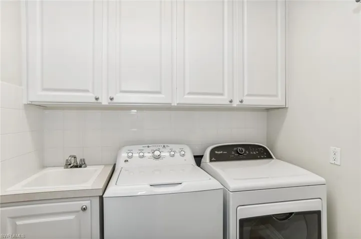 28602  Alessandria  CIR, Bonita Springs, FL 34135
