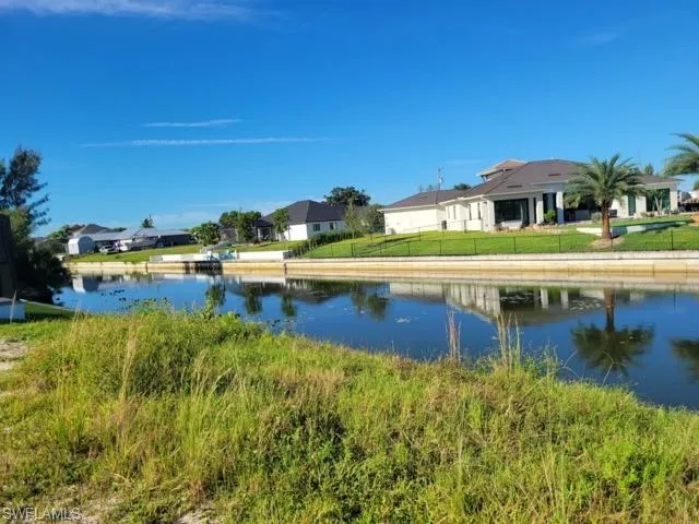 2212 Sw 4th Ave, Cape Coral, Florida 33991