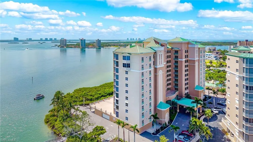4137 Bay Beach LN, Fort Myers Beach, FL 33931,225062219