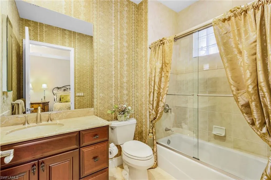 4137 Bay Beach LN, Fort Myers Beach, FL 33931,225062219