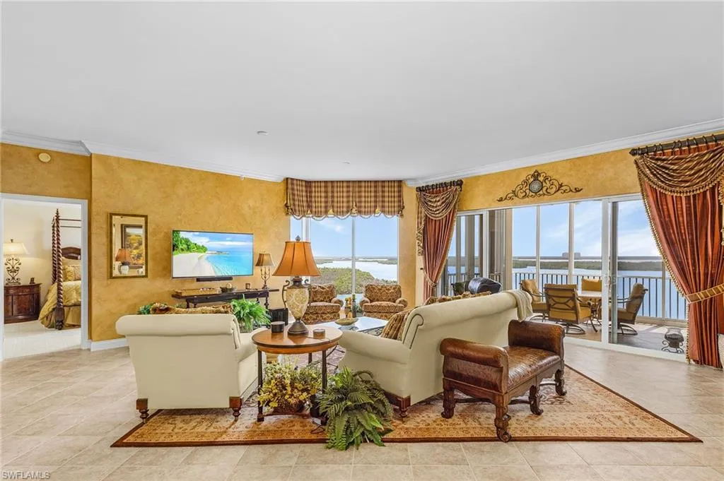 4137 Bay Beach LN, Fort Myers Beach, FL 33931,225062219