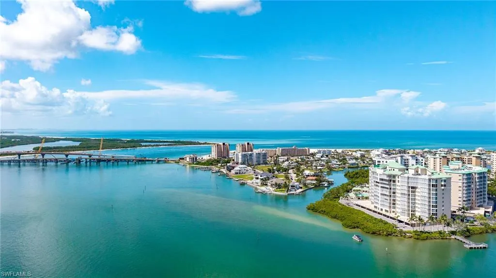 4137 Bay Beach LN, Fort Myers Beach, FL 33931,225062219