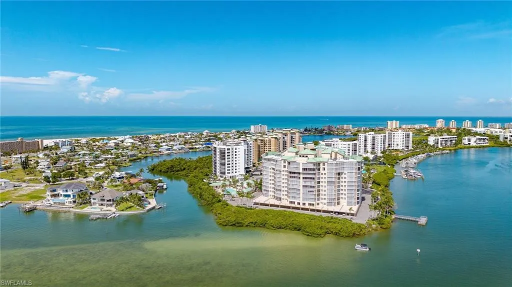 4137 Bay Beach LN, Fort Myers Beach, FL 33931,225062219