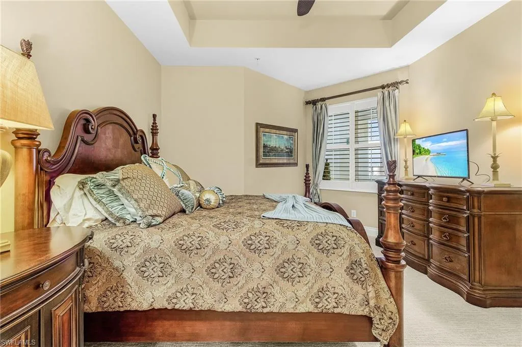4137 Bay Beach LN, Fort Myers Beach, FL 33931,225062219