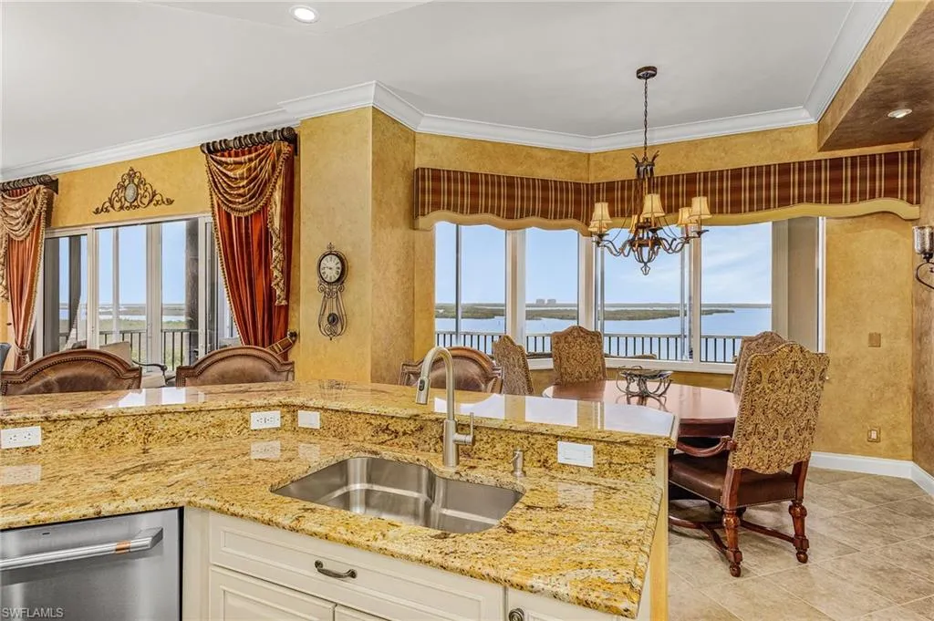 4137 Bay Beach LN, Fort Myers Beach, FL 33931,225062219