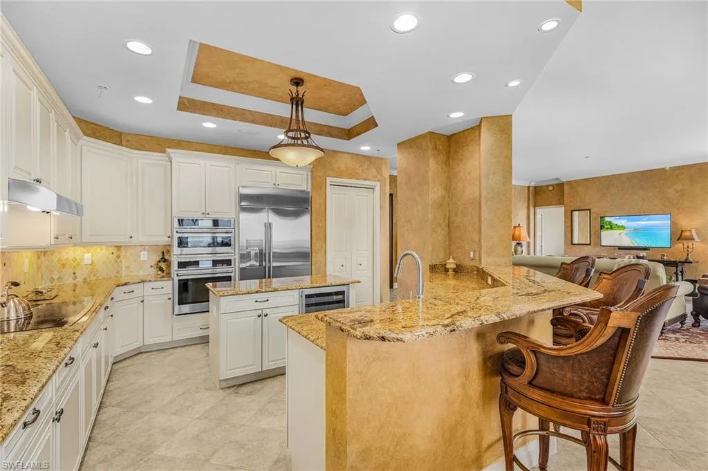 4137 Bay Beach LN, Fort Myers Beach, FL 33931,225062219