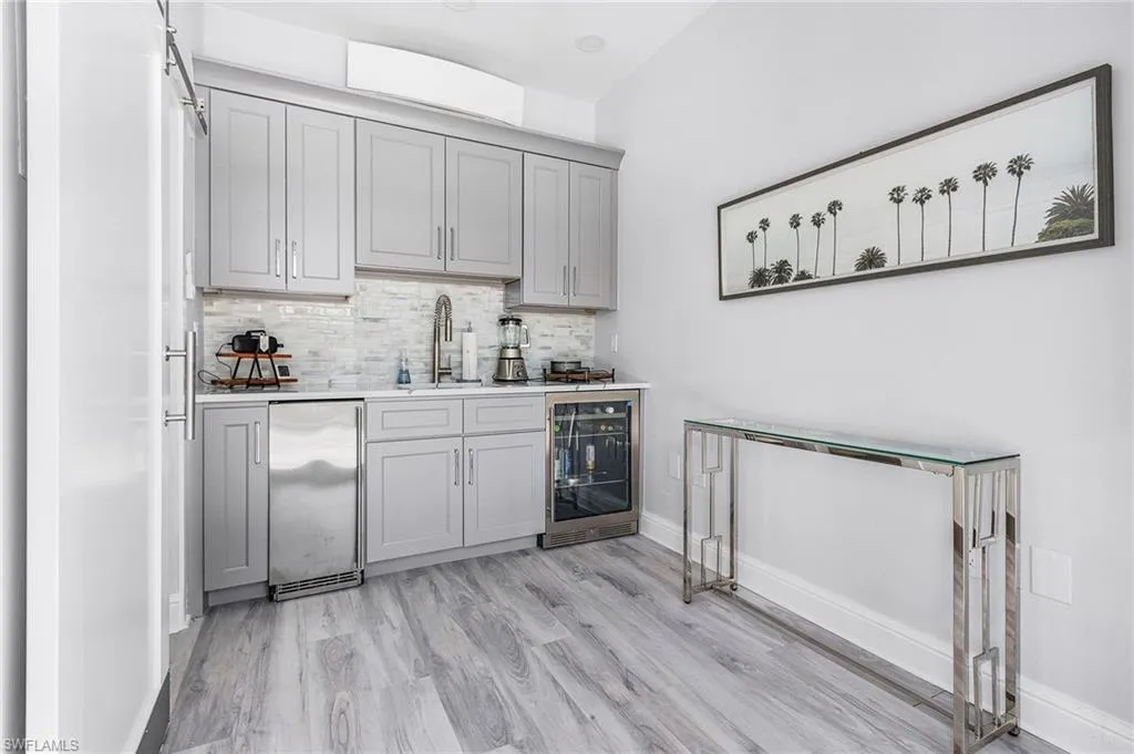 4137 Bay Beach LN, Fort Myers Beach, FL 33931,225062219