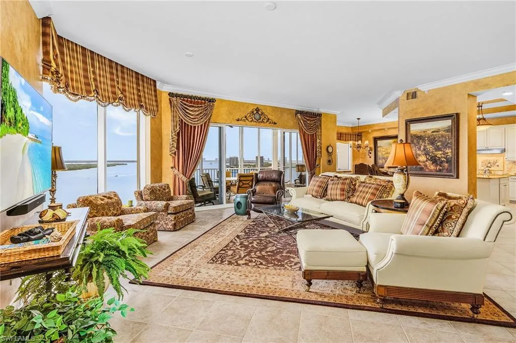 4137 Bay Beach LN, Fort Myers Beach, FL 33931,225062219