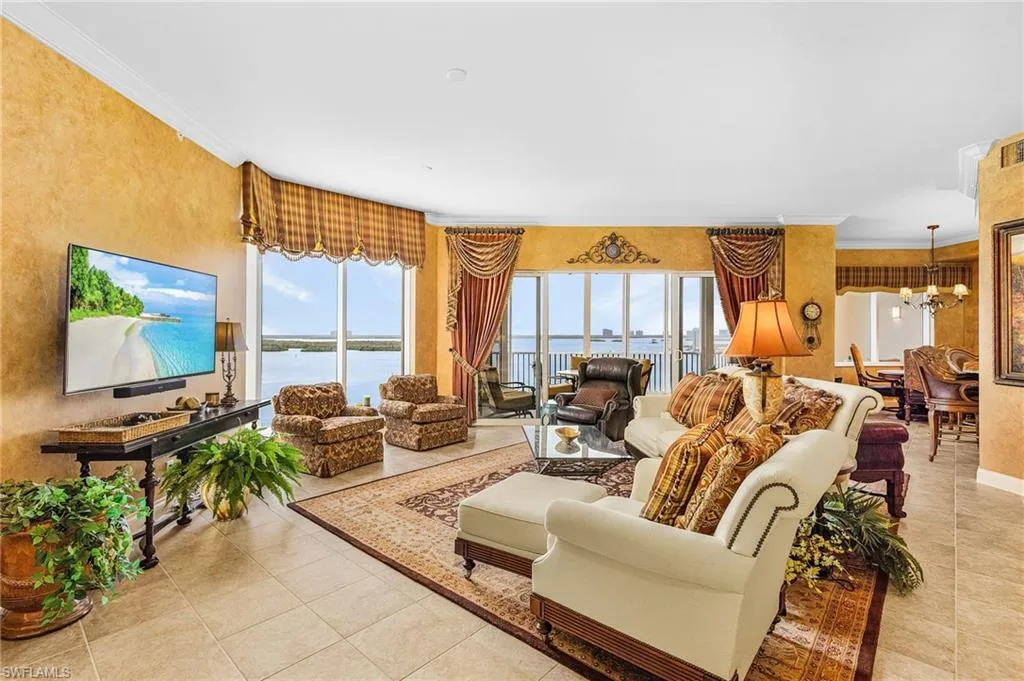 4137 Bay Beach LN, Fort Myers Beach, FL 33931,225062219
