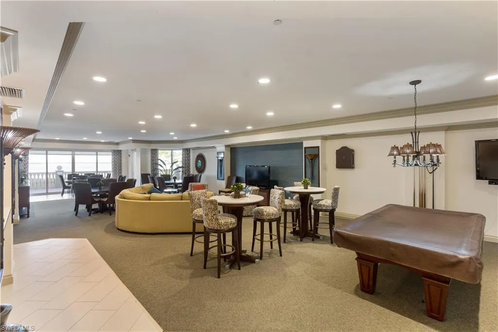 4137 Bay Beach LN, Fort Myers Beach, FL 33931,225062219