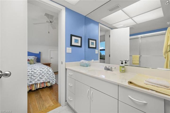 Jack n Jill Bathroom