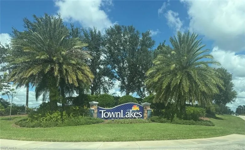 18168 Horizon View Blvd, Lehigh Acres, Florida 33972