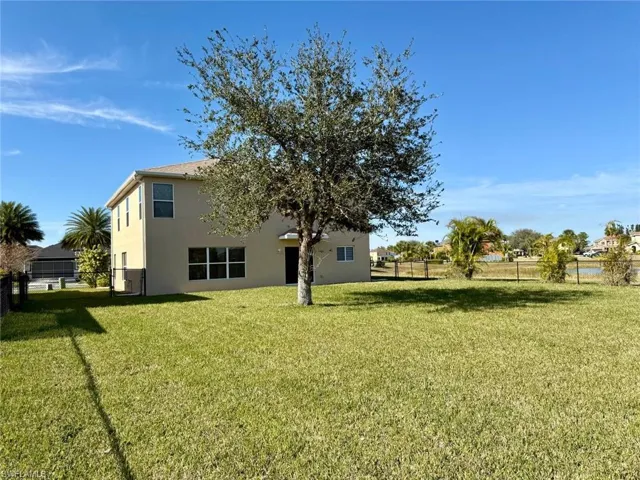 18168 Horizon View Blvd, Lehigh Acres, Florida 33972