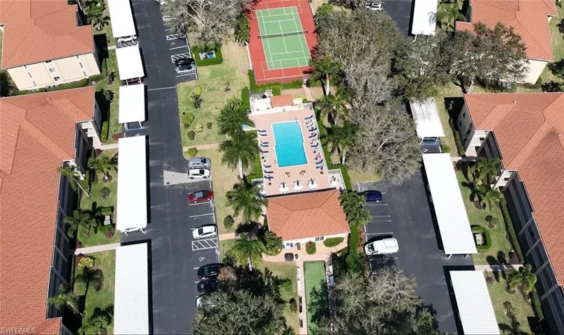 3705  Amberly N CIR, Naples, FL 34112