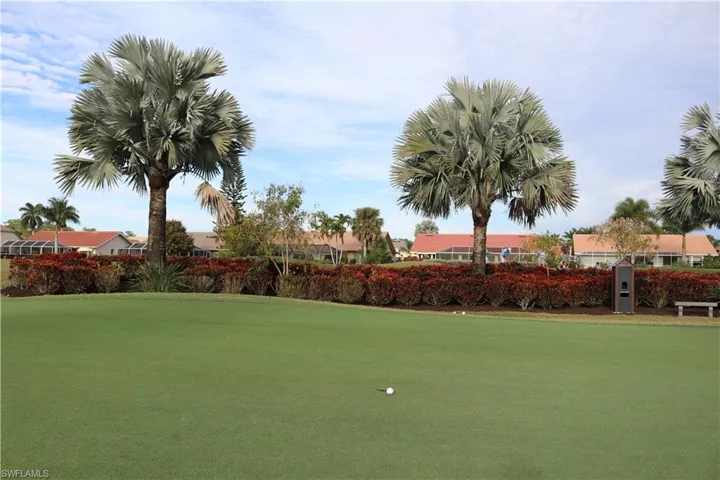 3705  Amberly N CIR, Naples, FL 34112
