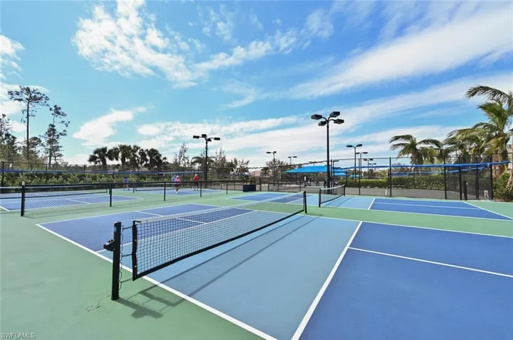 8 Pickleball courts