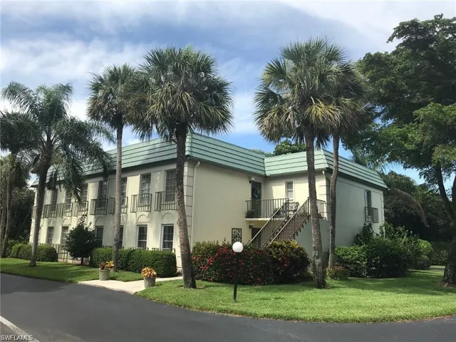 1645 Spoonbill Ln C, Naples, Florida 34105